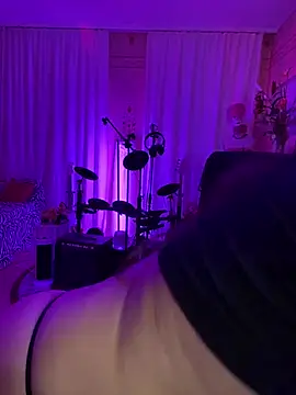 karrola online show from January 16, 1:03 pm