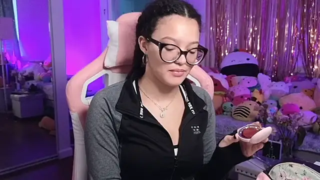 princessamberxo online show from March 18, 10:43 pm