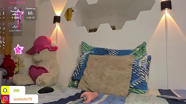 Snapshot of Anette_ chatting on March 21, 8:50 pm Anette online show from March 21, 8:50 pm