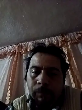 maxAnderson 1 online show from February 26, 3:17 am