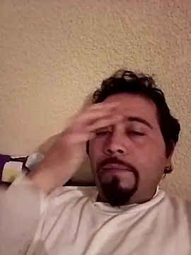 maxAnderson 1 online show from February 3, 5:05 am