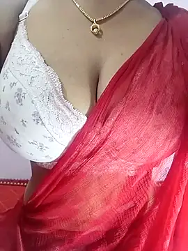 Snapshot of sexytelugu27 chatting on March 3, 7:13 am sexytelugu27 online show from March 3, 7:13 am