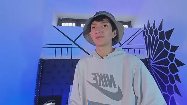 DereckCooperr online show from February 22, 8:53 pm
