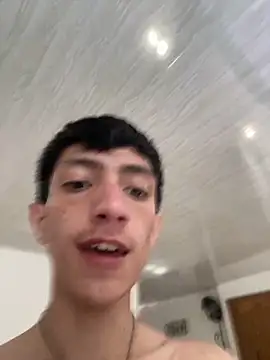 Snapshot of DereckCooperr chatting on November 25, 6:41 pm DereckCooperr online show from November 25, 6:41 pm