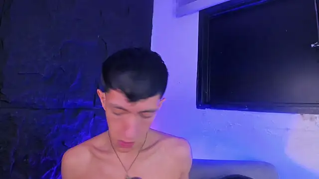 DereckCooperr online show from March 5, 2:19 am