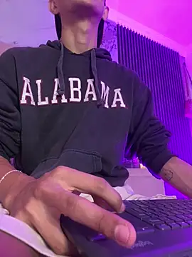 DereckCooperr online show from February 11, 9:58 pm