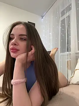 Snapshot of KristenSayles chatting on March 1, 8:42 pm KristenSayles online show from March 1, 8:42 pm