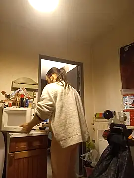 Snapshot of teekoine1 chatting on March 16, 2:21 am teekoine1 online show from March 16, 2:21 am