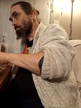 Snapshot of teekoine1 chatting on November 26, 11:27 pm teekoine1 online show from November 26, 11:27 pm