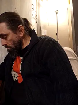 Snapshot of teekoine1 chatting on December 1, 1:17 am teekoine1 online show from December 1, 1:17 am