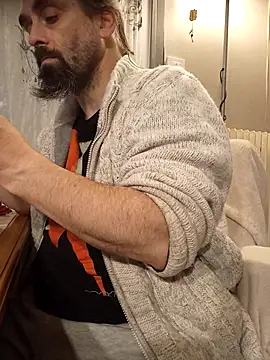 Snapshot of teekoine1 chatting on November 10, 2:49 am teekoine1 online show from November 10, 2:49 am