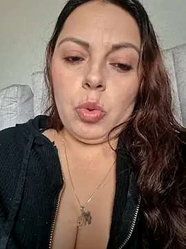 seherlatin online show from March 5, 9:00 pm