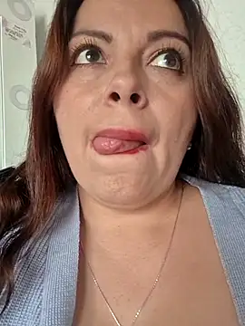 seherlatin online show from February 6, 6:37 pm