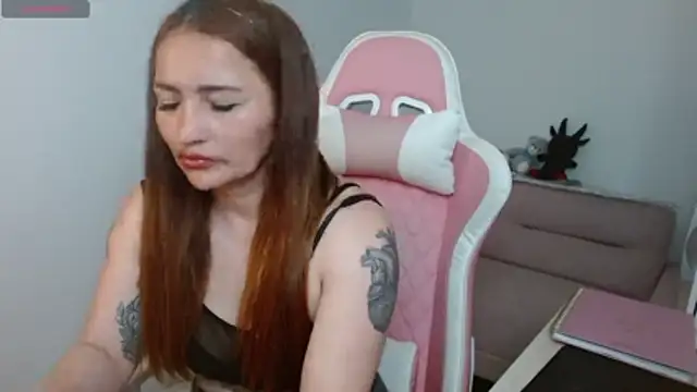 EVA GRAYS online show from January 14, 4:21 pm