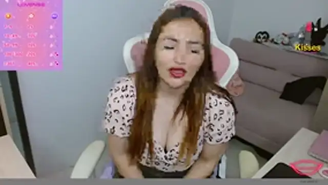 EVA GRAYS online show from February 25, 5:13 pm