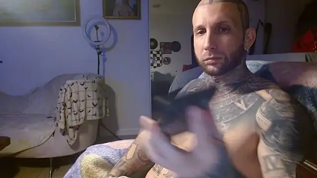 bobbybacala91 online show from October 29, 9:19 am