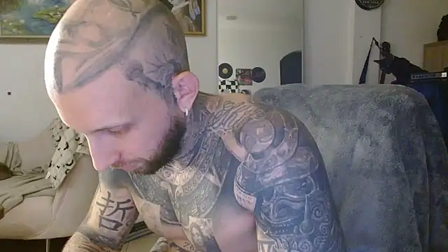 bobbybacala91 online show from October 5, 7:43 am