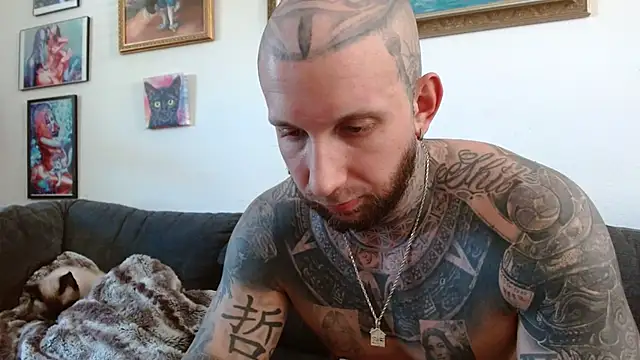 bobbybacala91 online show from March 18, 8:59 pm