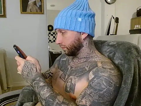 bobbybacala91 online show from September 14, 8:04 am