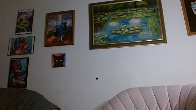 bobbybacala91 online show from October 3, 8:05 am