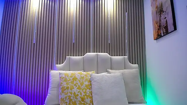 Snapshot of Katy_Van chatting on June 15, 8:52 pm Katy Van online show from June 15, 8:52 pm