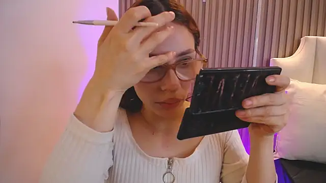 Katy Van online show from April 13, 9:52 pm