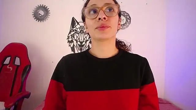 Katy Van online show from November 4, 8:45 pm