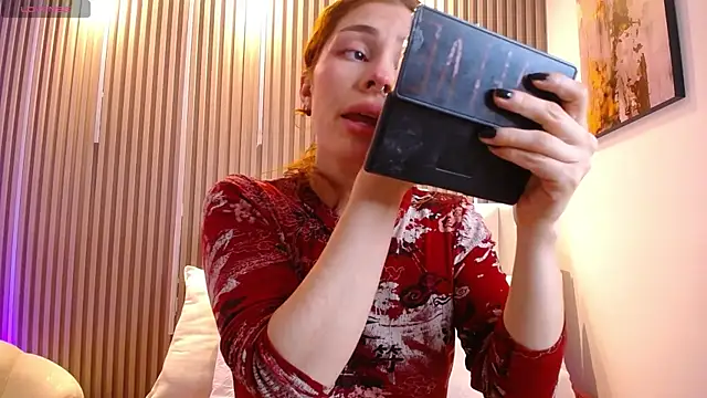 Katy Van online show from April 2, 9:10 pm