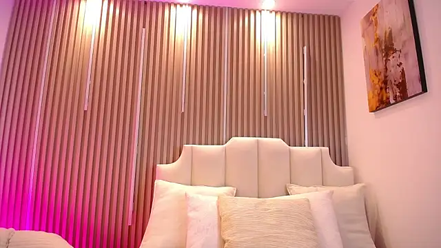 Katy Van online show from April 3, 8:48 pm