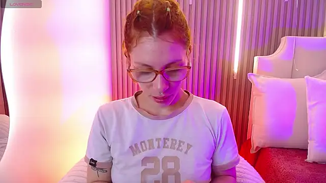 Katy Van online show from February 17, 8:39 pm