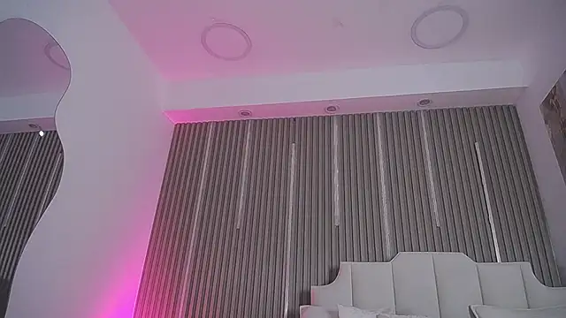 Katy Van online show from April 5, 8:48 pm