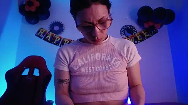 Katy Van online show from October 28, 8:30 pm