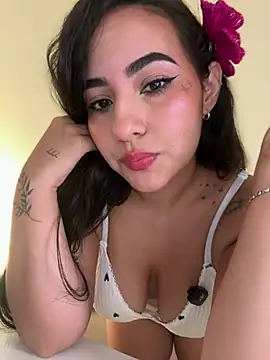 anniesweet02 online show from March 12, 9:19 pm