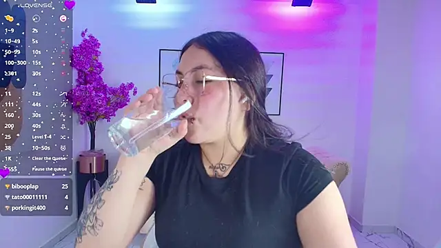 Isa reel online show from March 23, 7:58 pm