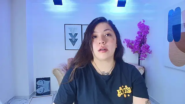 Snapshot of Isa_reel chatting on May 24, 12:38 pm Isa reel online show from May 24, 12:38 pm