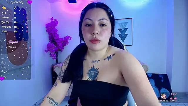 Snapshot of Isa_reel chatting on June 9, 7:59 pm Isa reel online show from June 9, 7:59 pm