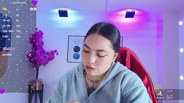 Isa reel online show from March 18, 7:37 pm