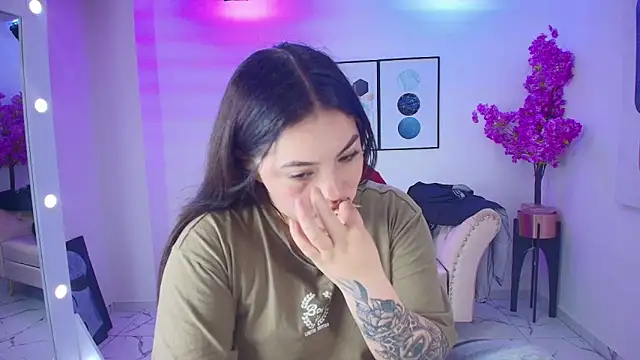 Isa reel online show from March 31, 7:49 pm