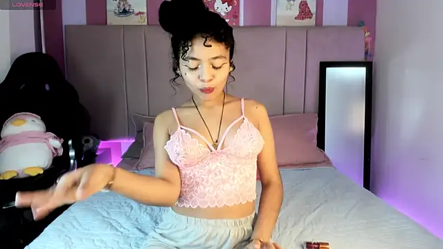 Winnifer Gonzal online show from March 6, 4:19 am