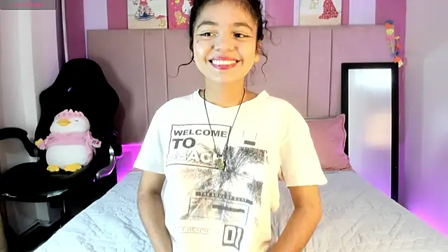 Winnifer Gonzal online show from March 14, 3:48 am