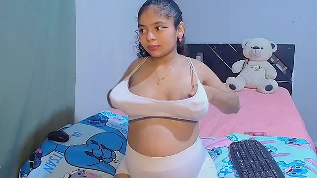 Winnifer Gonzal online show from September 9, 3:05 am
