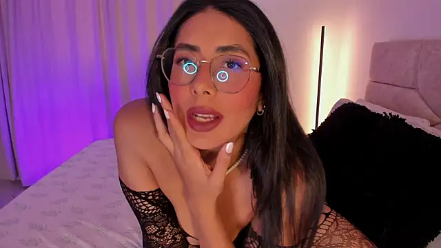 tina olsen07 online show from April 5, 8:04 pm