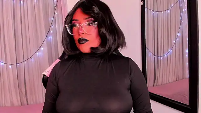 willow poisson online show from April 11, 5:38 pm