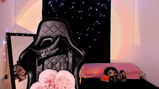 willow poisson online show from March 10, 8:23 pm