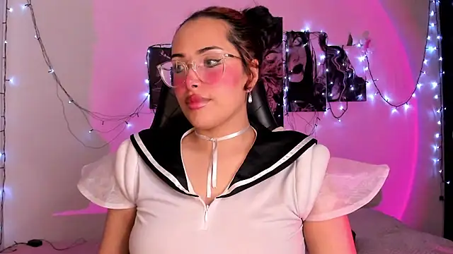 willow poisson online show from November 2, 5:40 pm