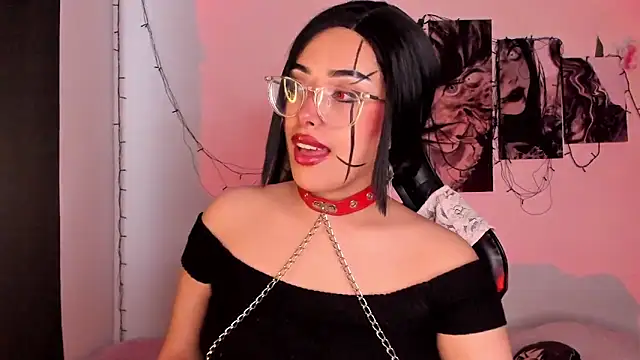 willow poisson online show from September 25, 5:19 pm