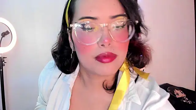 Snapshot of willow_poisson chatting on July 7, 9:07 pm willow poisson online show from July 7, 9:07 pm