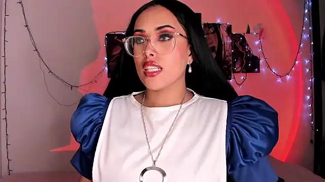 willow poisson online show from November 29, 5:46 pm