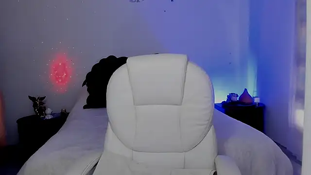 emilydolshe2 online show from November 10, 2:22 pm