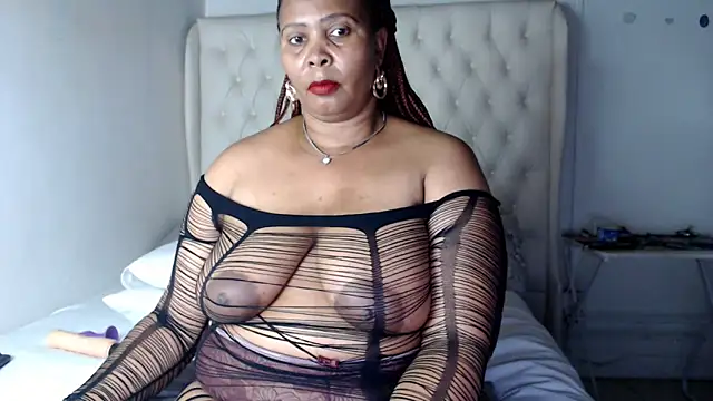 PlatnumBoobsX online show from April 4, 4:35 pm